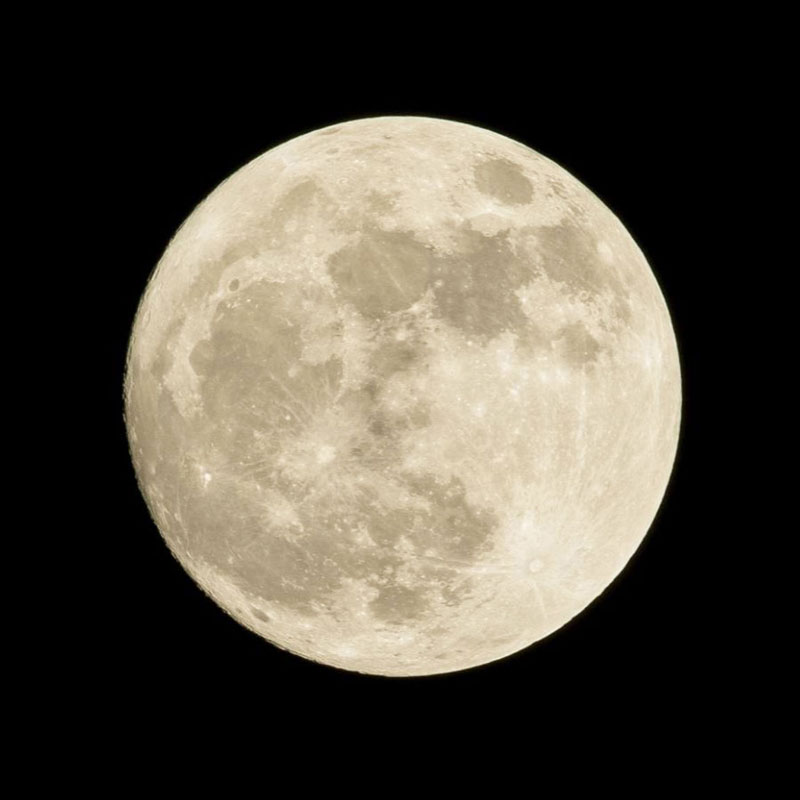 Moon moon in dark night sky.